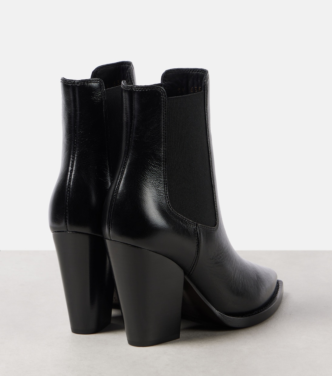 Chelsea Boots Theo 95 aus Leder in Schwarz Saint Laurent Mytheresa