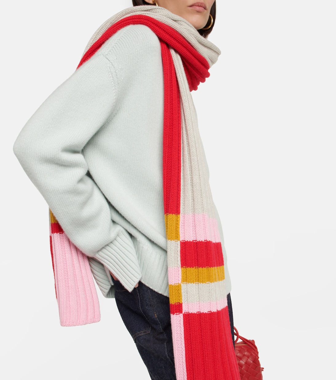 Sciarpa in cashmere Ortles di Loro Piana per uno stile giovane e raffinato