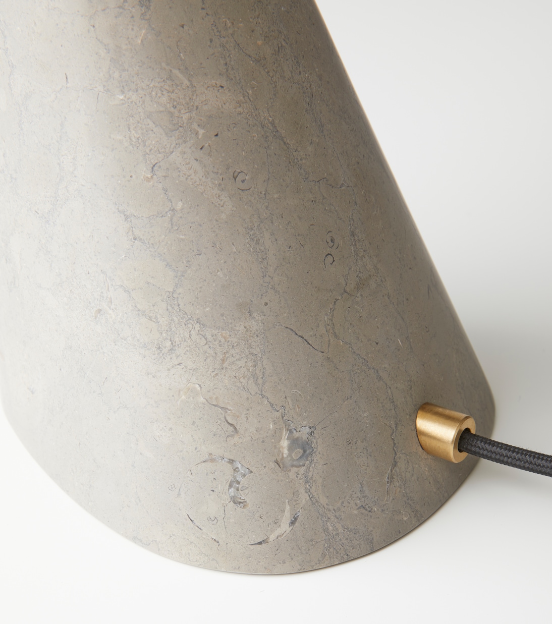 Fellow table lamp, UK plug | Fredericia Furniture