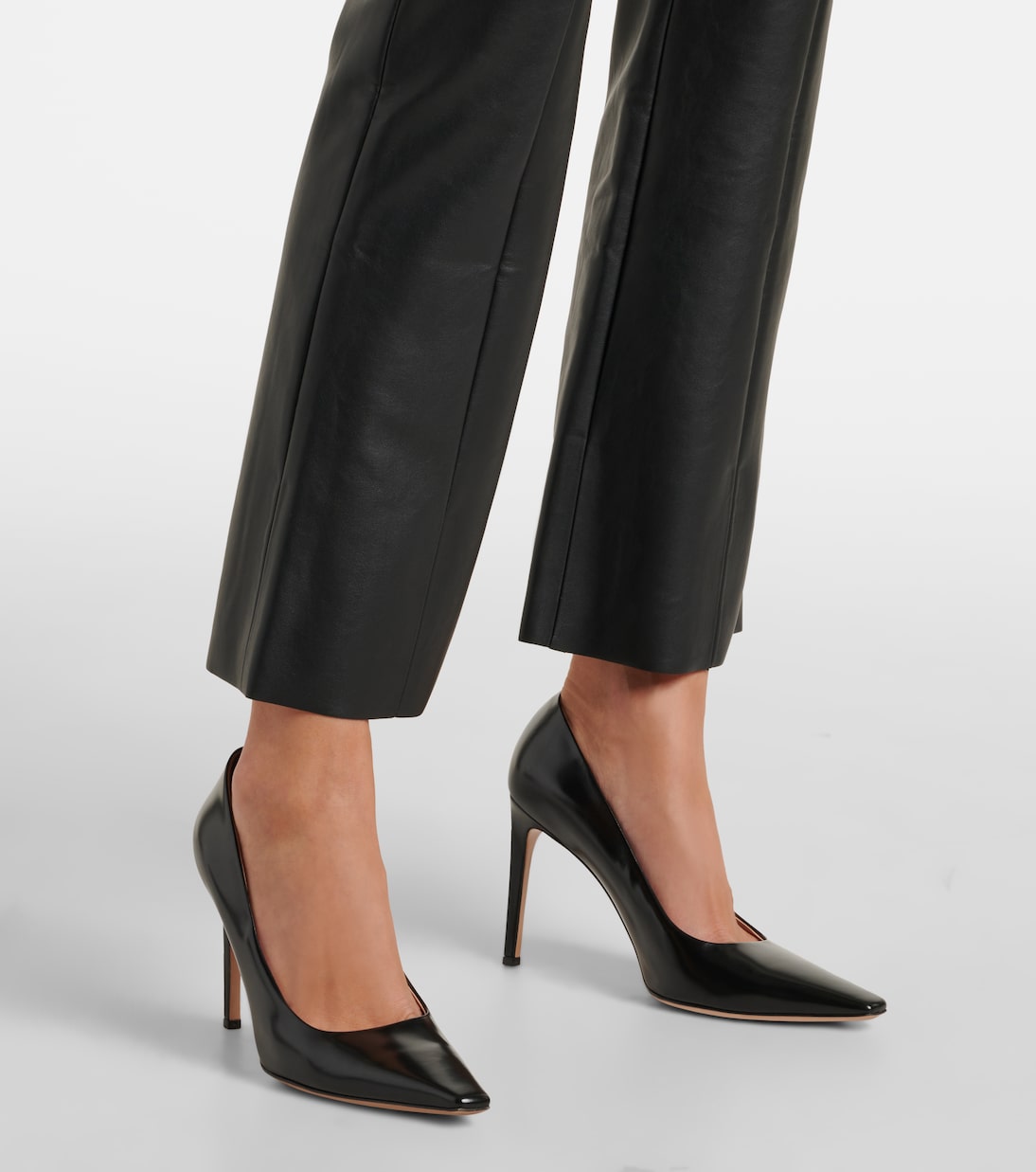 Pantaloni flared Jenna in similpelle | Wolford