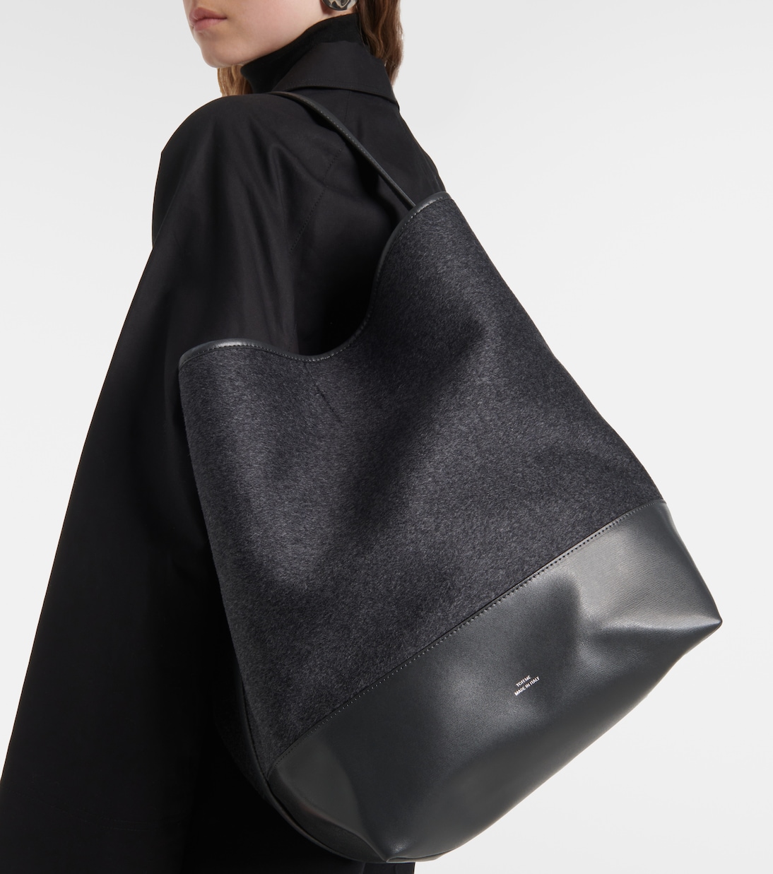 Tote aus Wolle mit Leder | Toteme