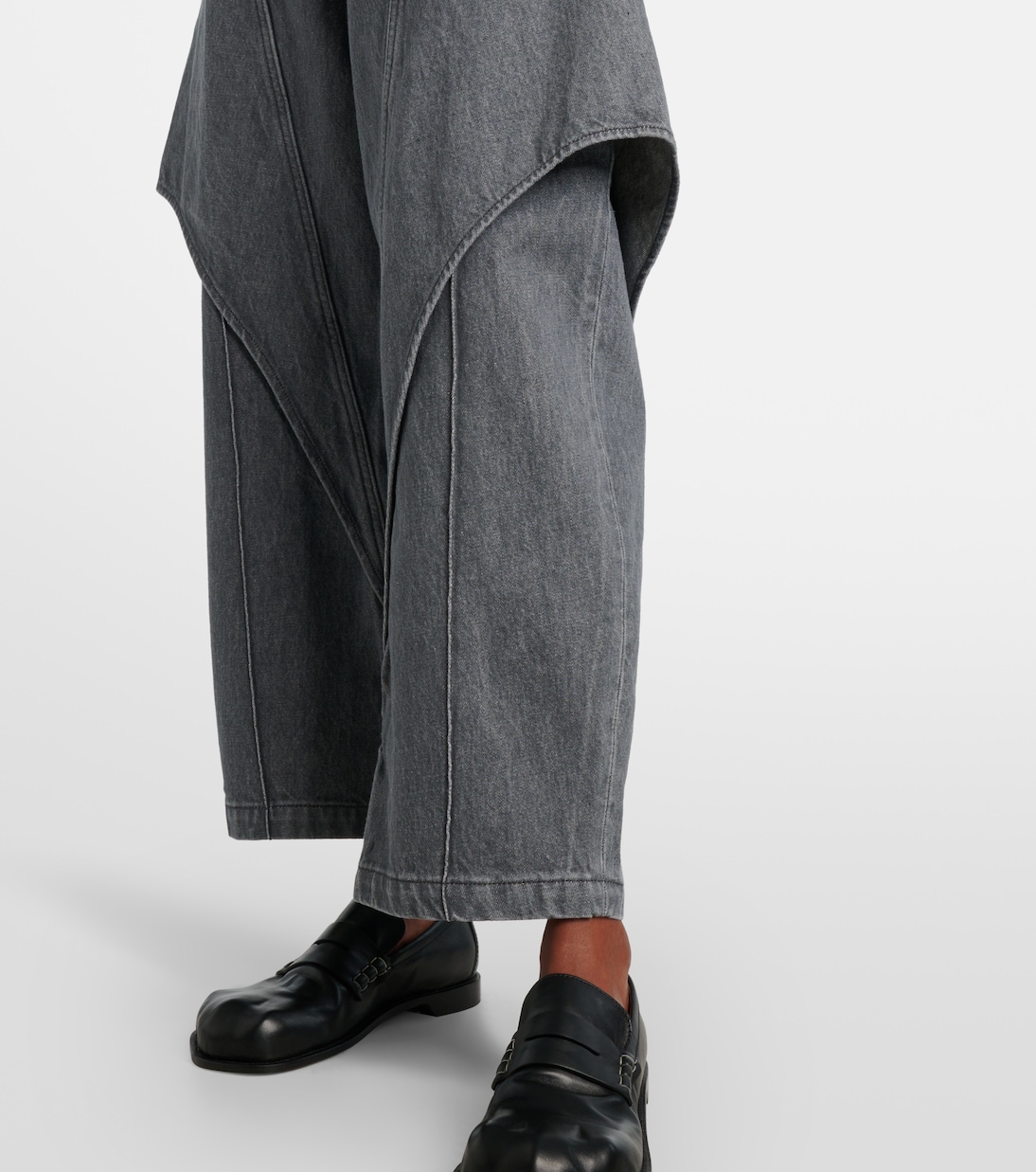 Wide-Leg Cropped-Jeans  | JW Anderson