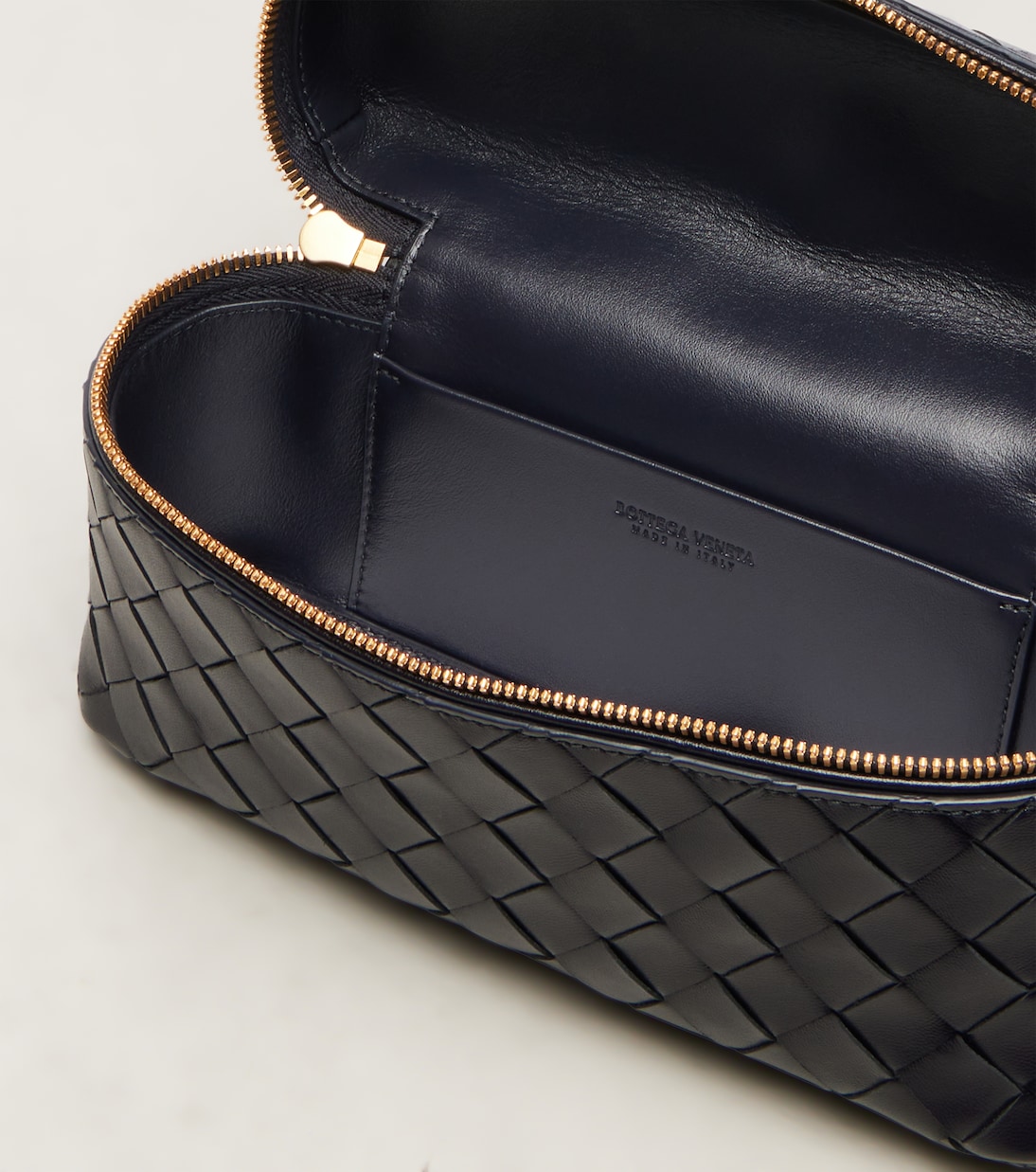 Bang Bang Intrecciato leather vanity bag | Bottega Veneta