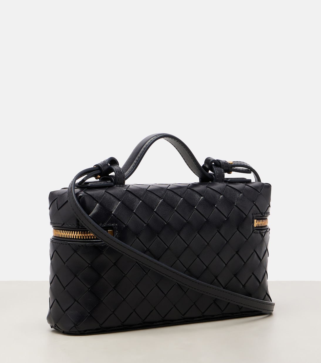 Bang Bang Intrecciato leather vanity bag | Bottega Veneta