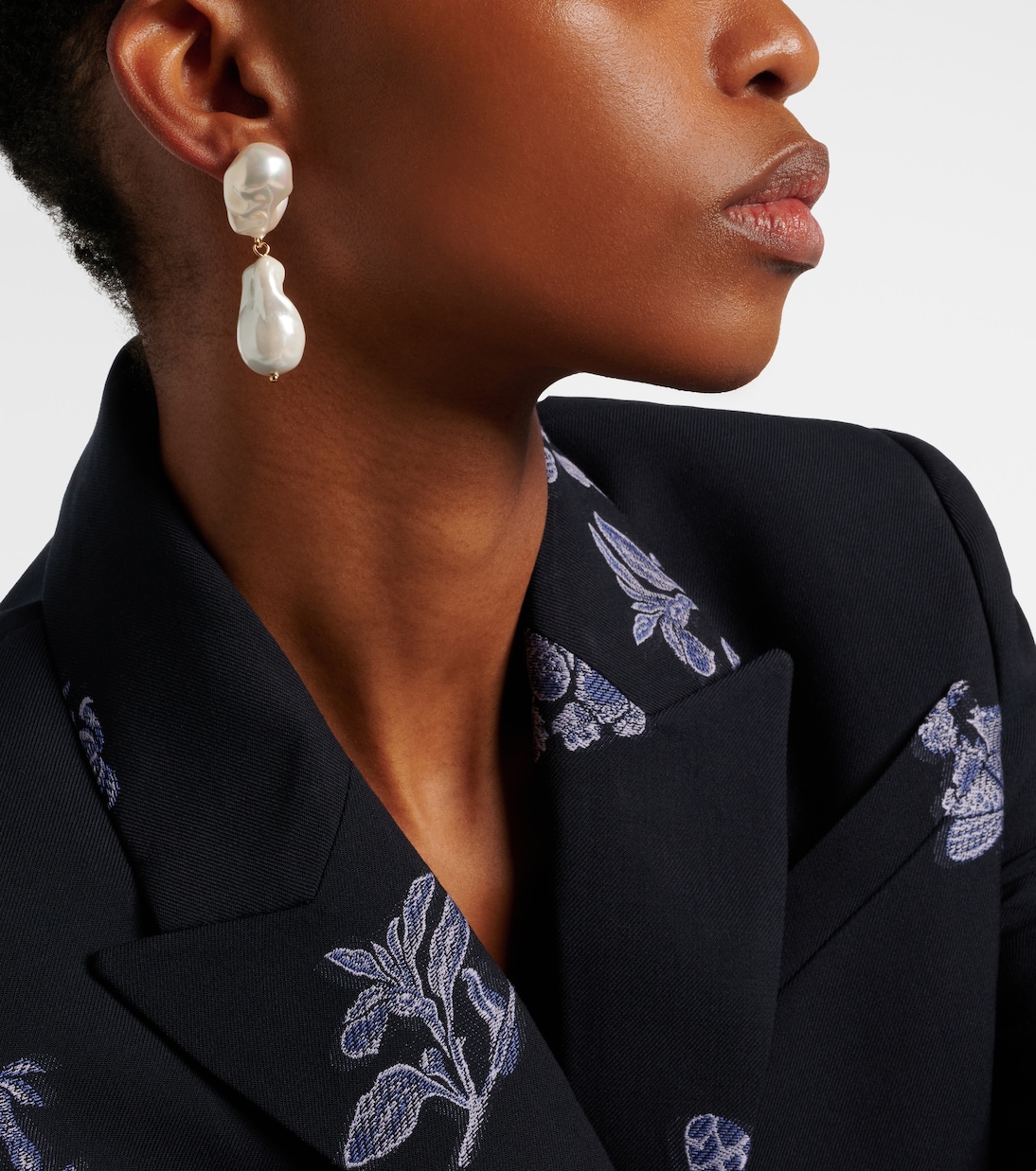 Pearl earrings | Erdem