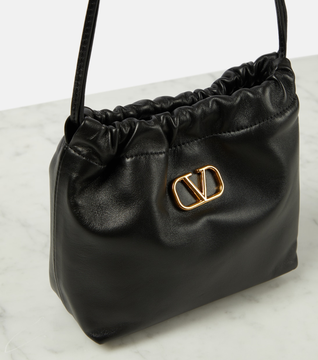VLogo Signature Mini leather pouch | Valentino Garavani