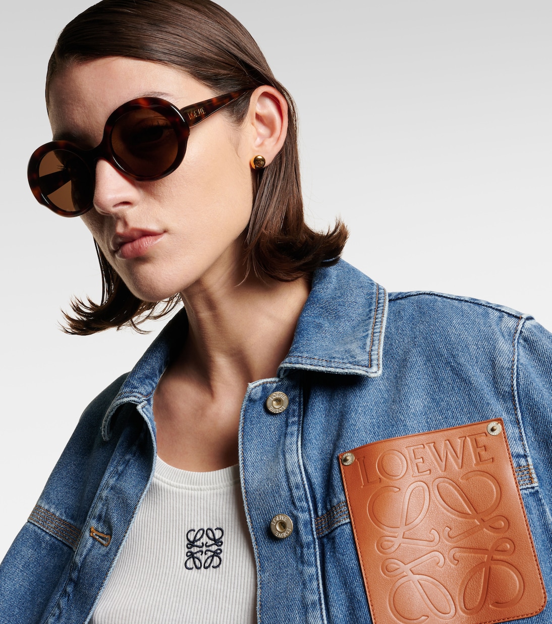 Occhiali da sole LOEWE Round Slim, design ampio e giovanile