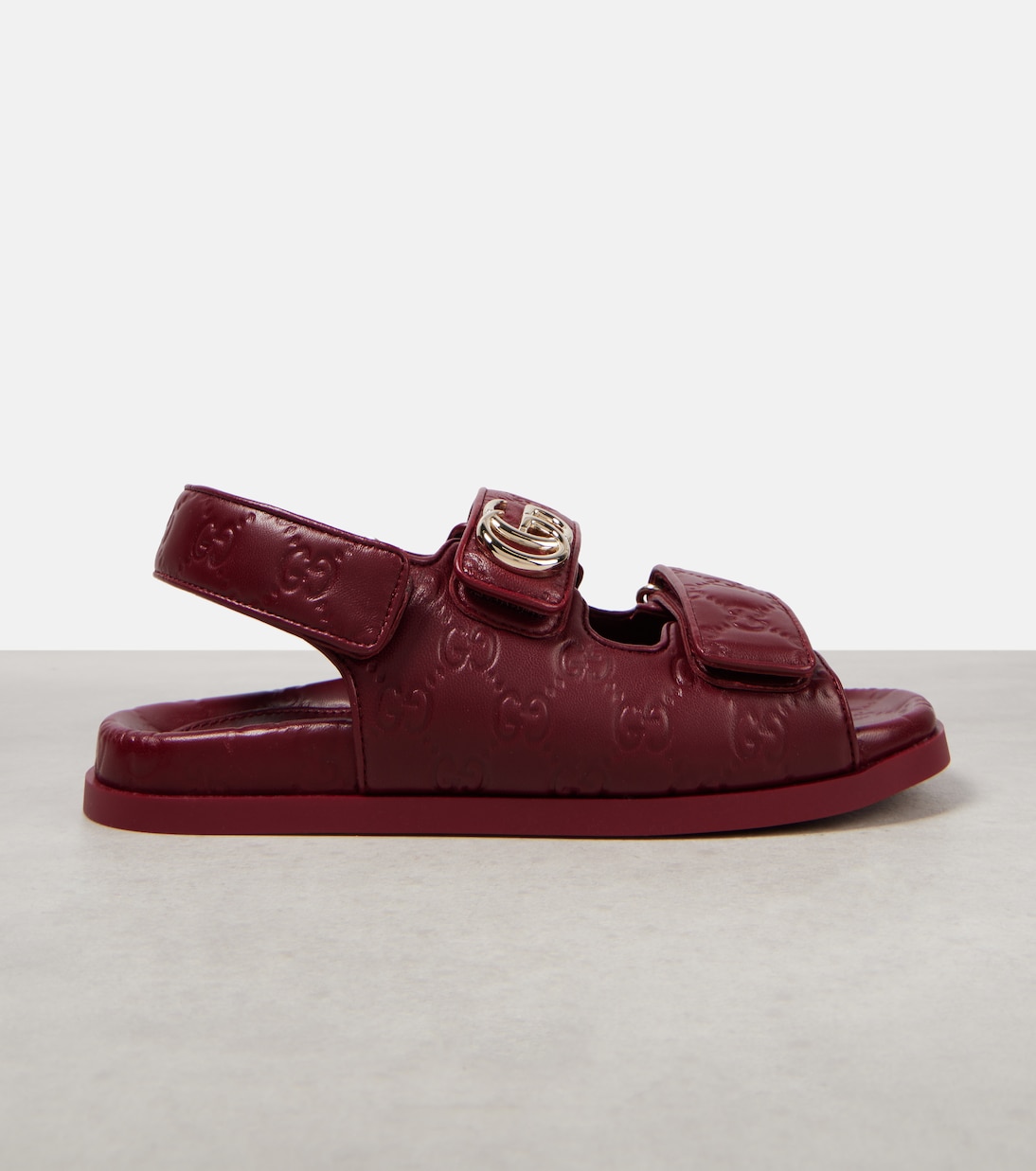 Sandali in pelle GG Marmont di GUCCI per uno stile giovane e trendy