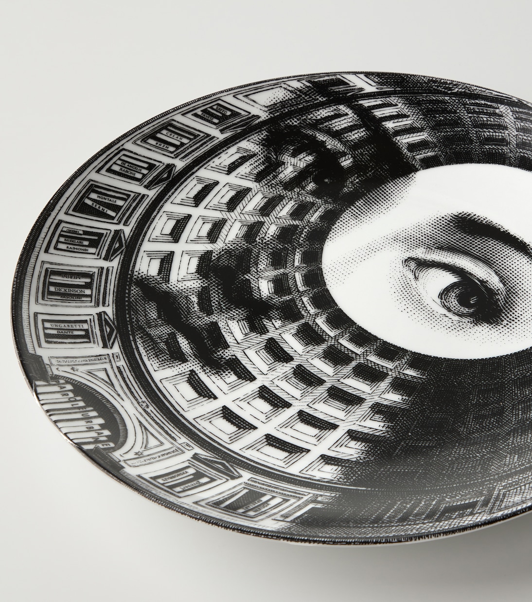 Tema e Variazioni n.380 wall plate | Fornasetti