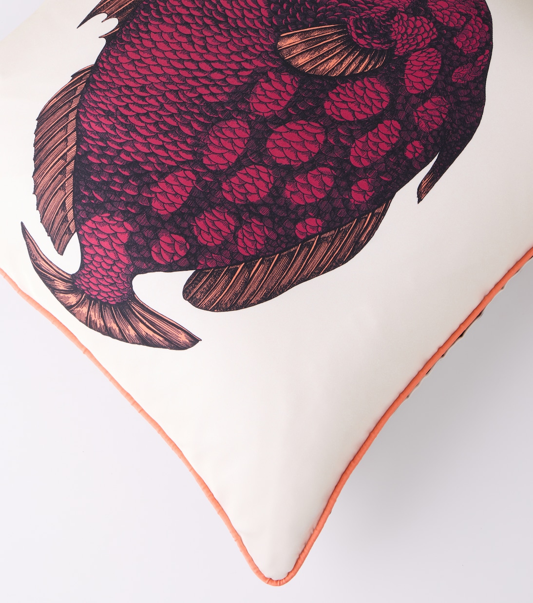 Coussin Pesce Balestra imprimé en soie | Fornasetti