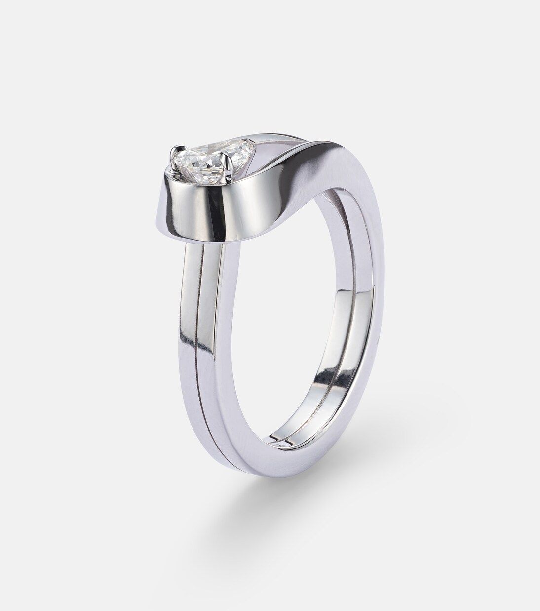 Anello Serti Inversé in oro bianco 18kt con diamante | Repossi