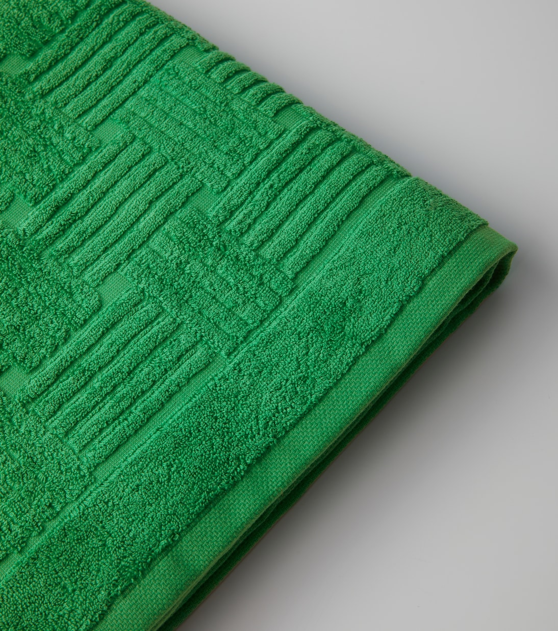 Intrecciato cotton terry beach towel | Bottega Veneta