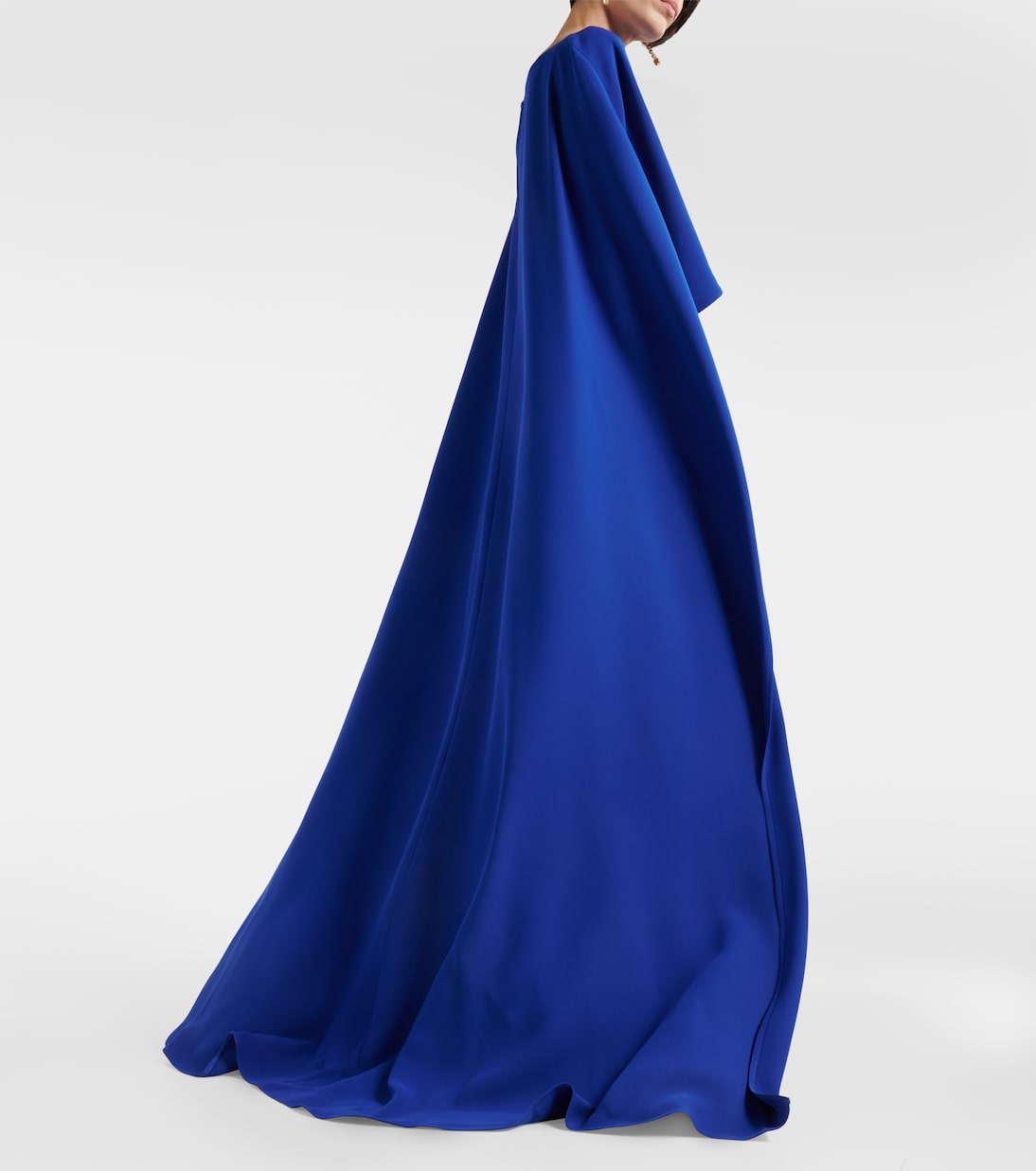 Vestido de fiesta de seda con capa | Valentino