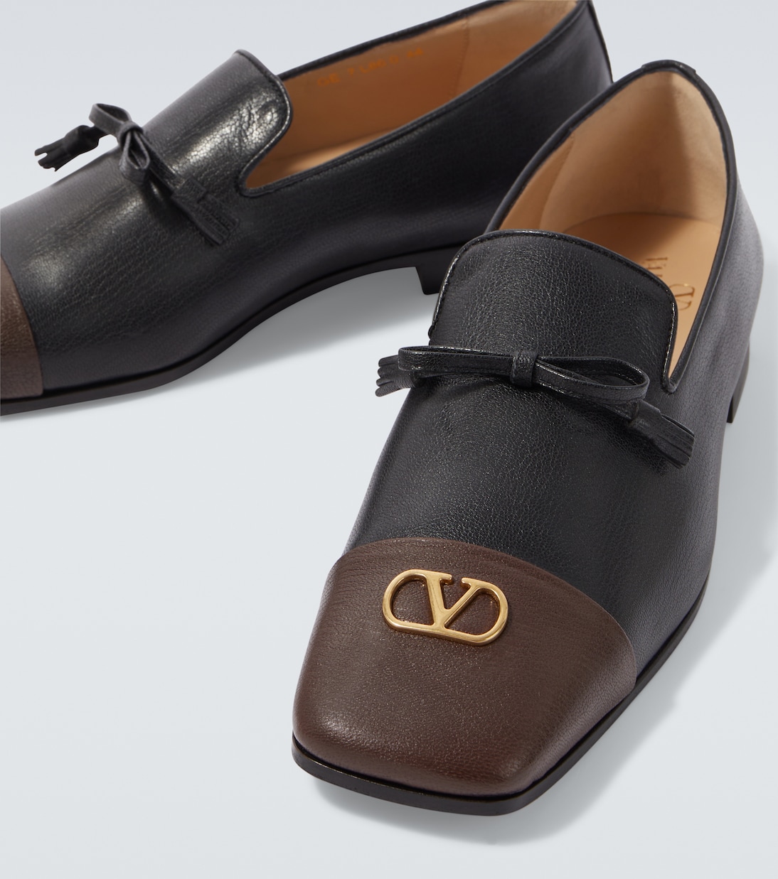 Babouchoes VLogo leather loafers | Valentino Garavani