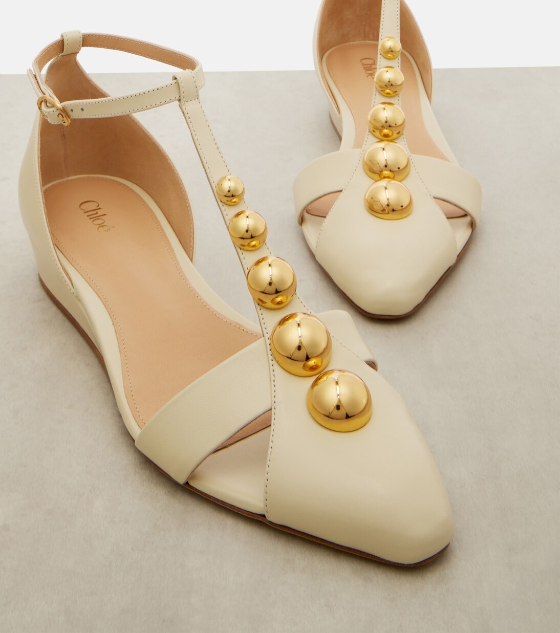 Zapatos planos de piel adornados | Chloé