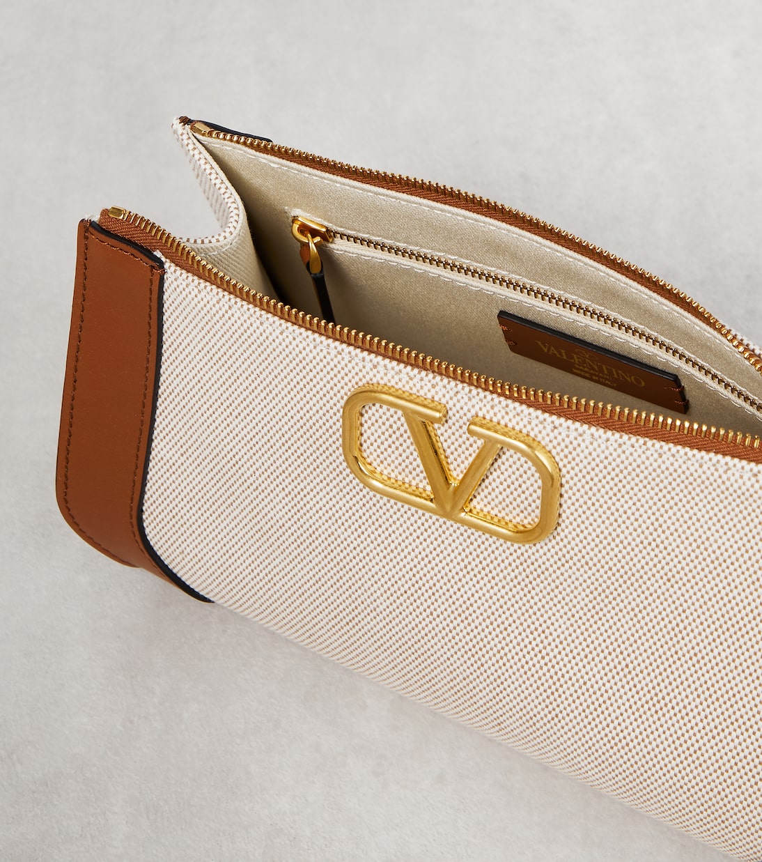 Beauty-case VLogo Medium | Valentino Garavani