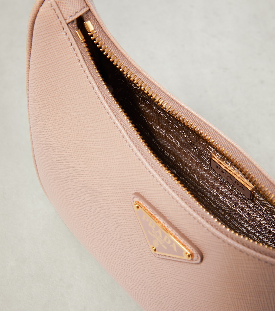 Schultertasche Re-Edition Mini aus Leder | Prada