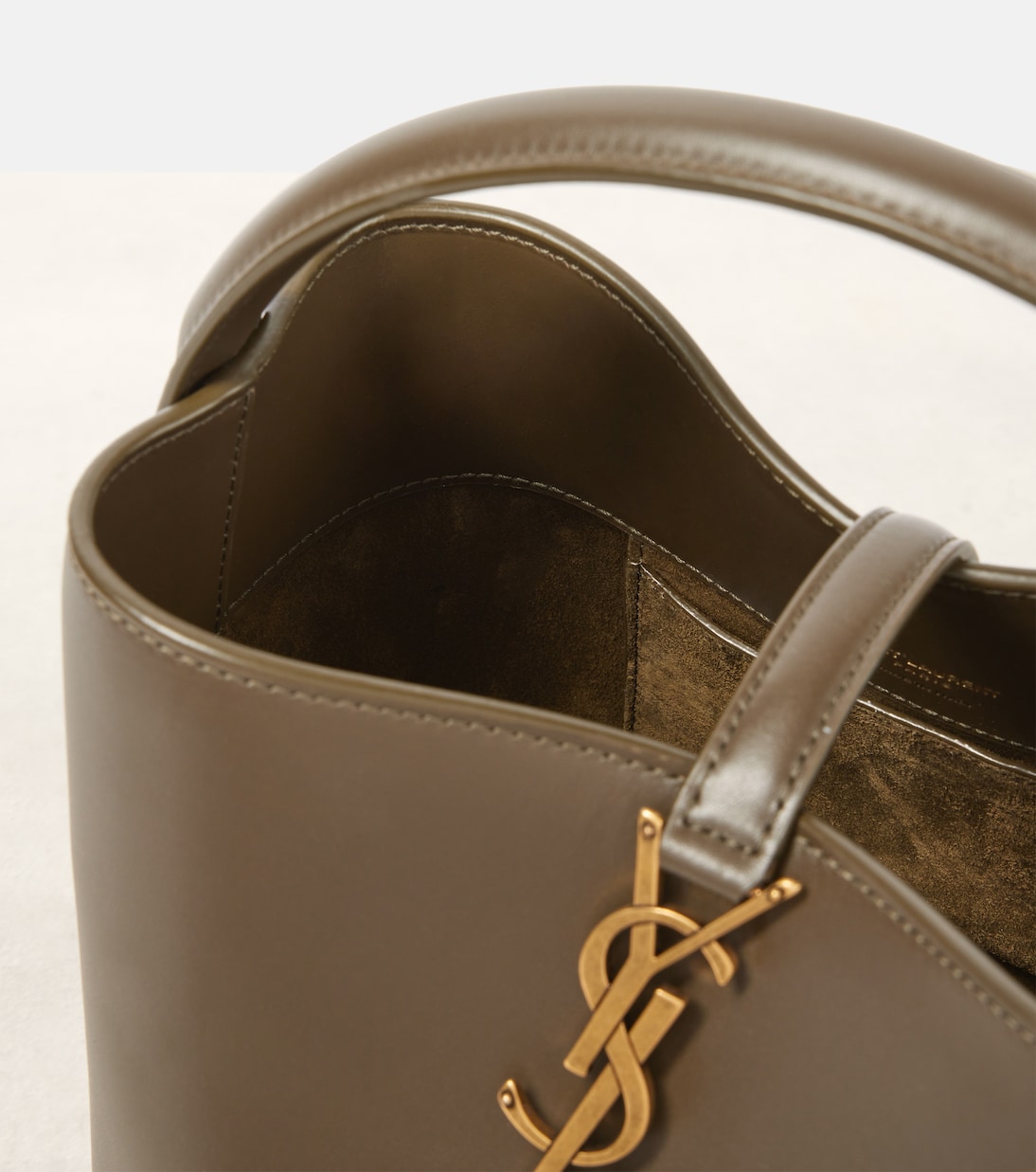 Sac seau Le 37 en cuir | Saint Laurent