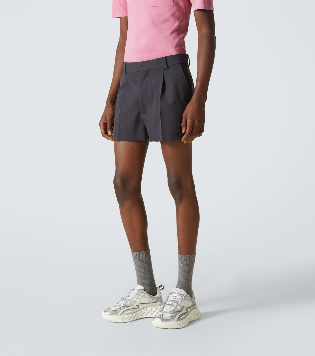 Logo pleated wool shorts | Gucci