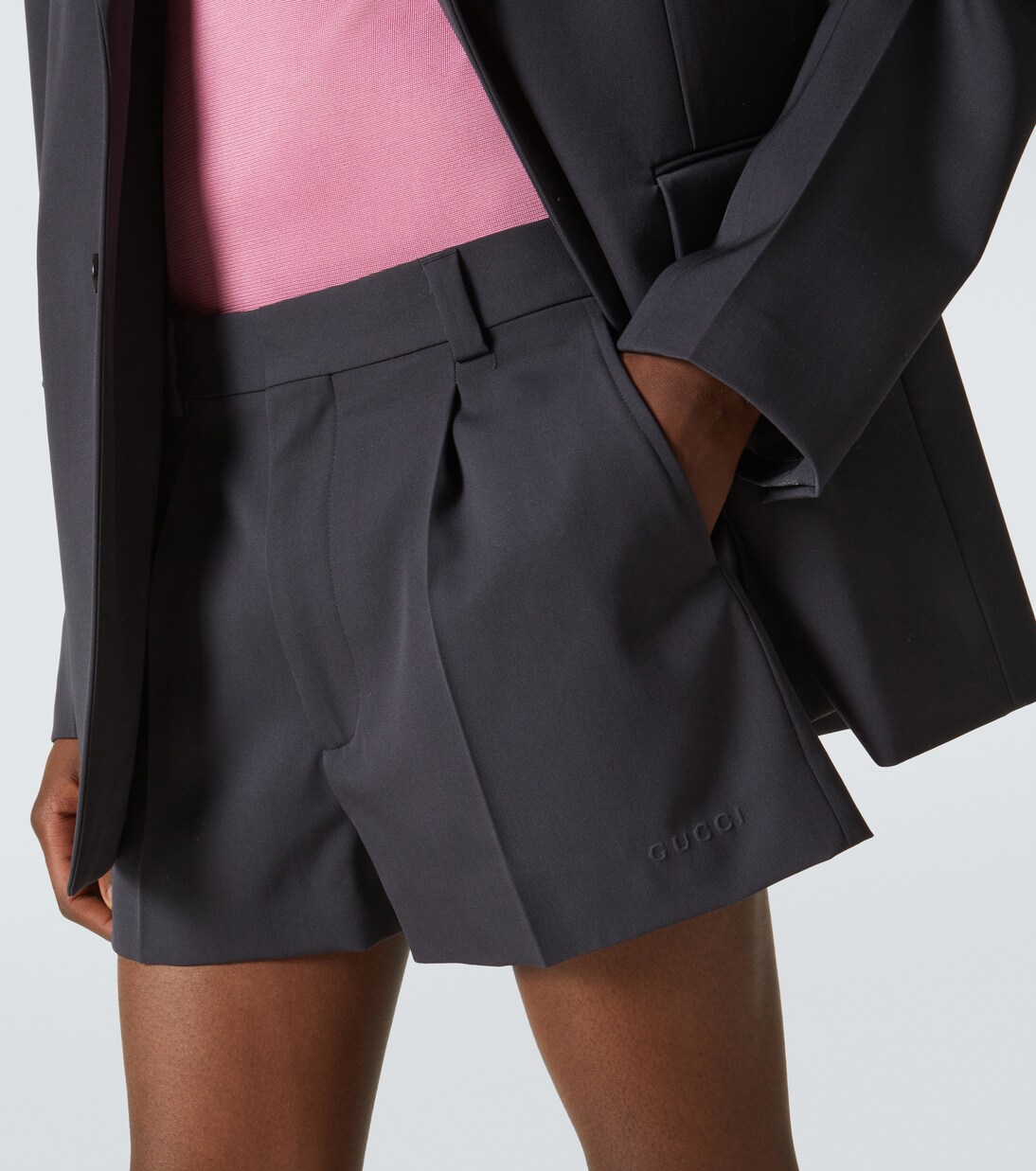 Logo pleated wool shorts | Gucci