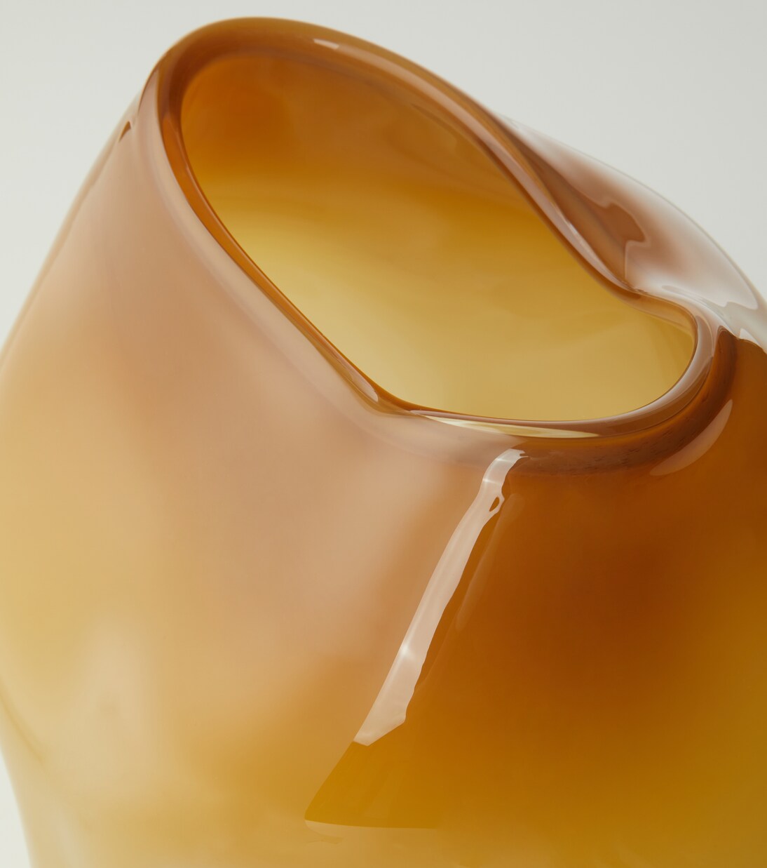 Krater glass vase | Alexa Lixfeld