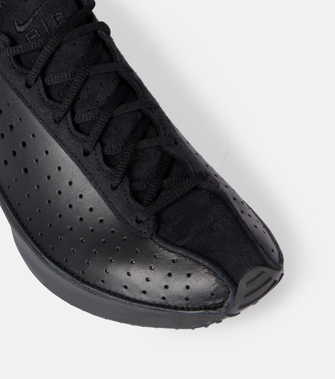 Scarpe da ginnastica NIKE Air Superfly con dettagli in pelle per uno stile giovane e dinamico