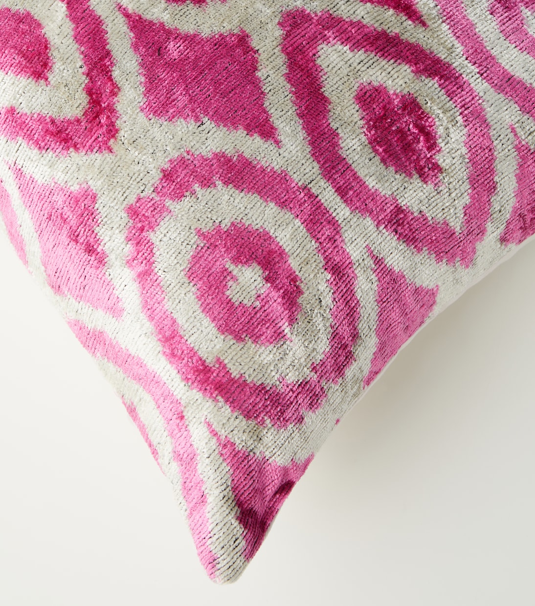 Printed silk and cotton velvet cushion | Les-Ottomans