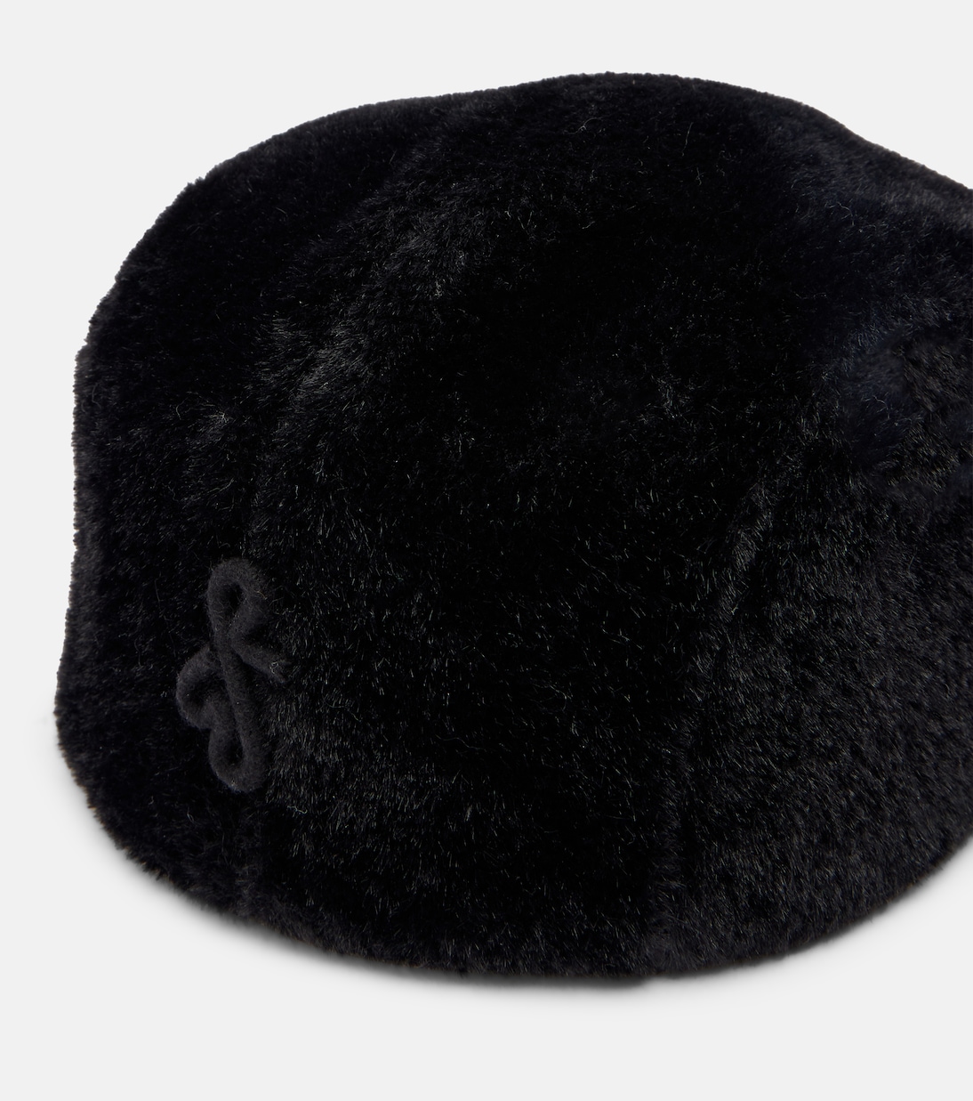Logo flat cap | Ruslan Baginskiy