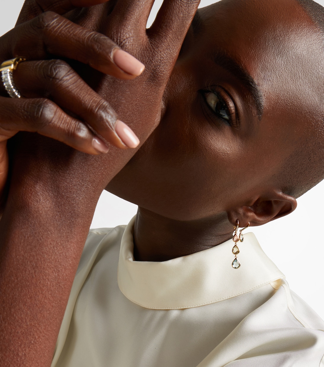 Ohrringe aus 14kt Gelbgold (585/1000) mit Edelsteinen | Mateo