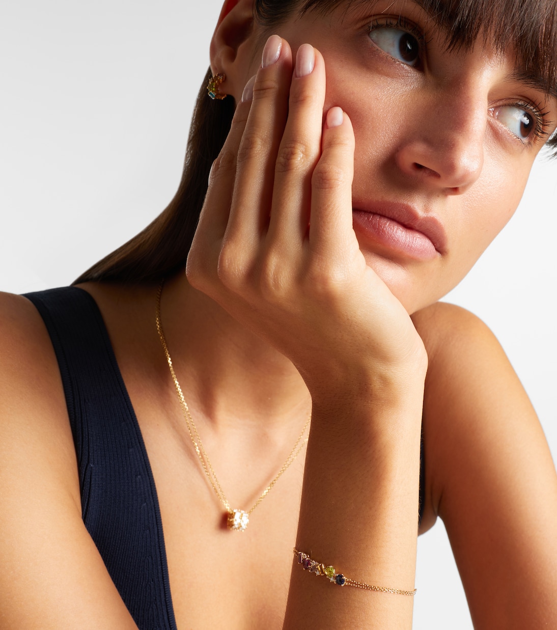 Bracciale regolabile in oro 14kt con pietre preziose, design moderno per giovani