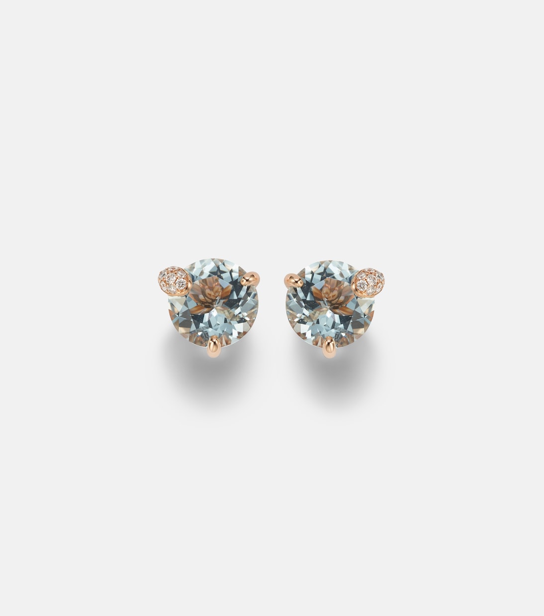 Orecchini in oro rosa 18kt con acquamarina e diamanti, gioielli eleganti per giovani di BUCHERER