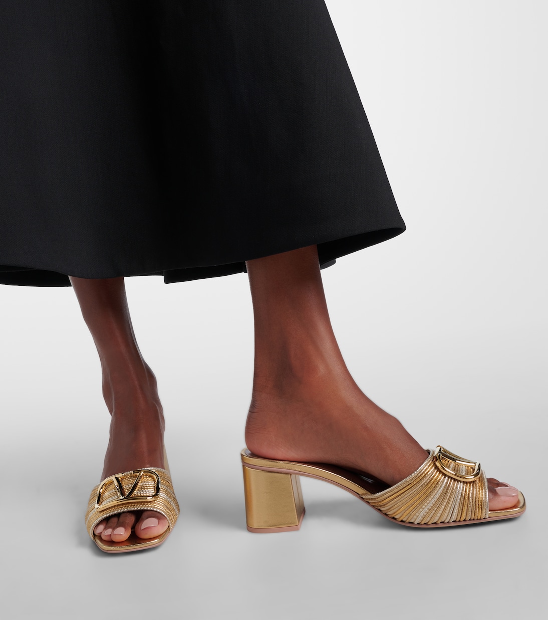 Mules VLogo Signature 60 métallisées | Valentino Garavani