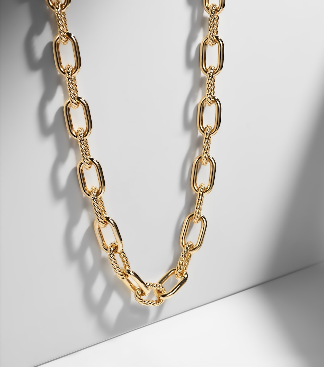 Collana in oro 18kt DY Madison® di David Yurman, stile giovane e moderno