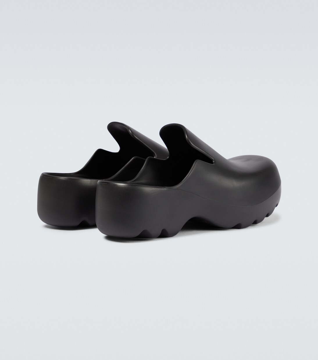 bottega veneta puddle sandals