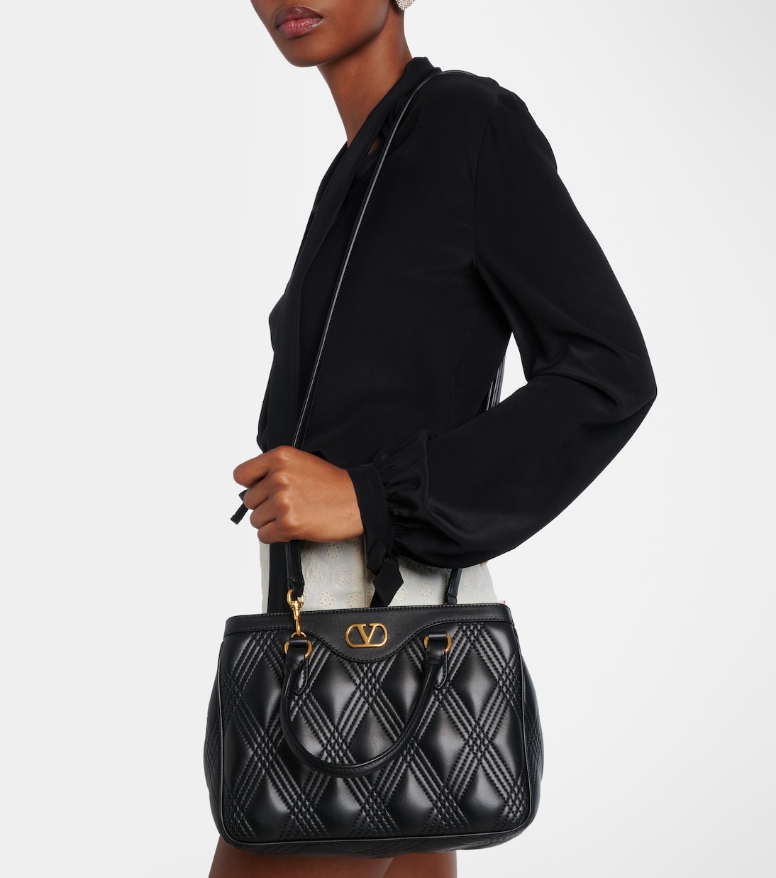 Tote Quiltie 67 Small aus Leder | Valentino Garavani