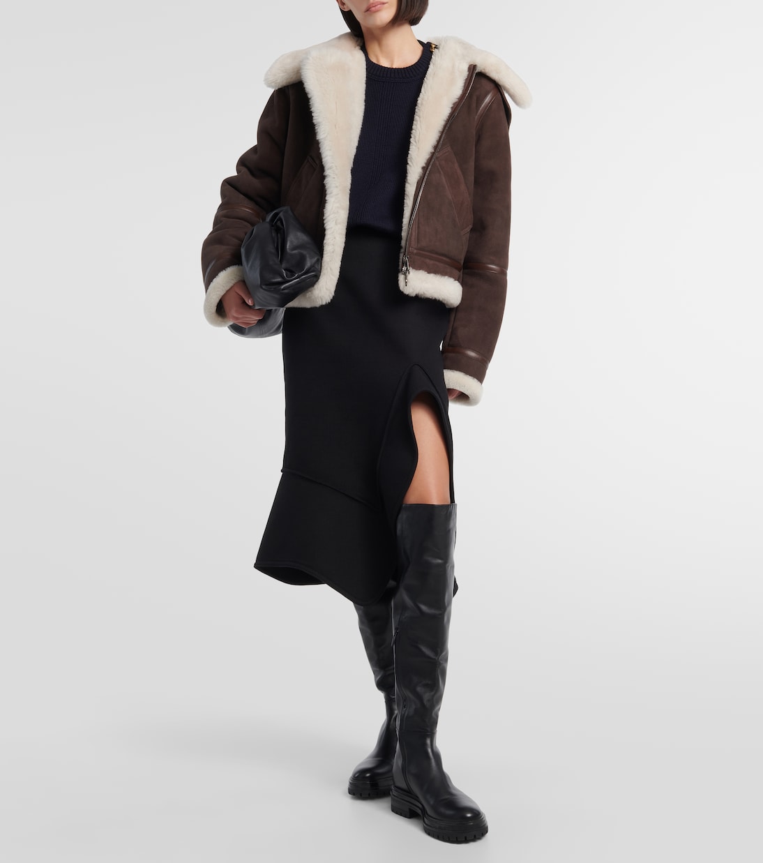Chaqueta de Ante con Detalles en Piel de Oveja para Jóvenes Modernos