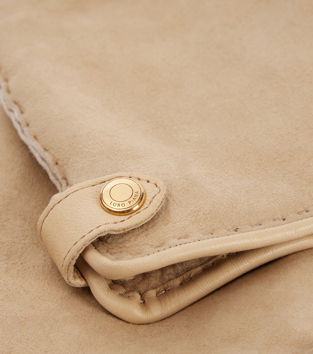 Guanti in pelle con fodera in shearling Zelda di Loro Piana - Eleganza giovane e moderna
