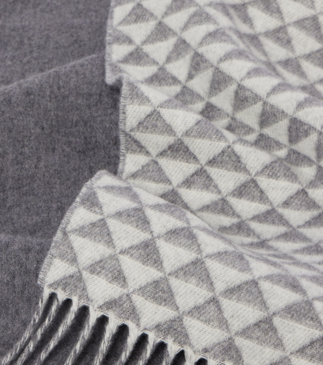 Logo wool and cashmere jacquard scarf | Prada