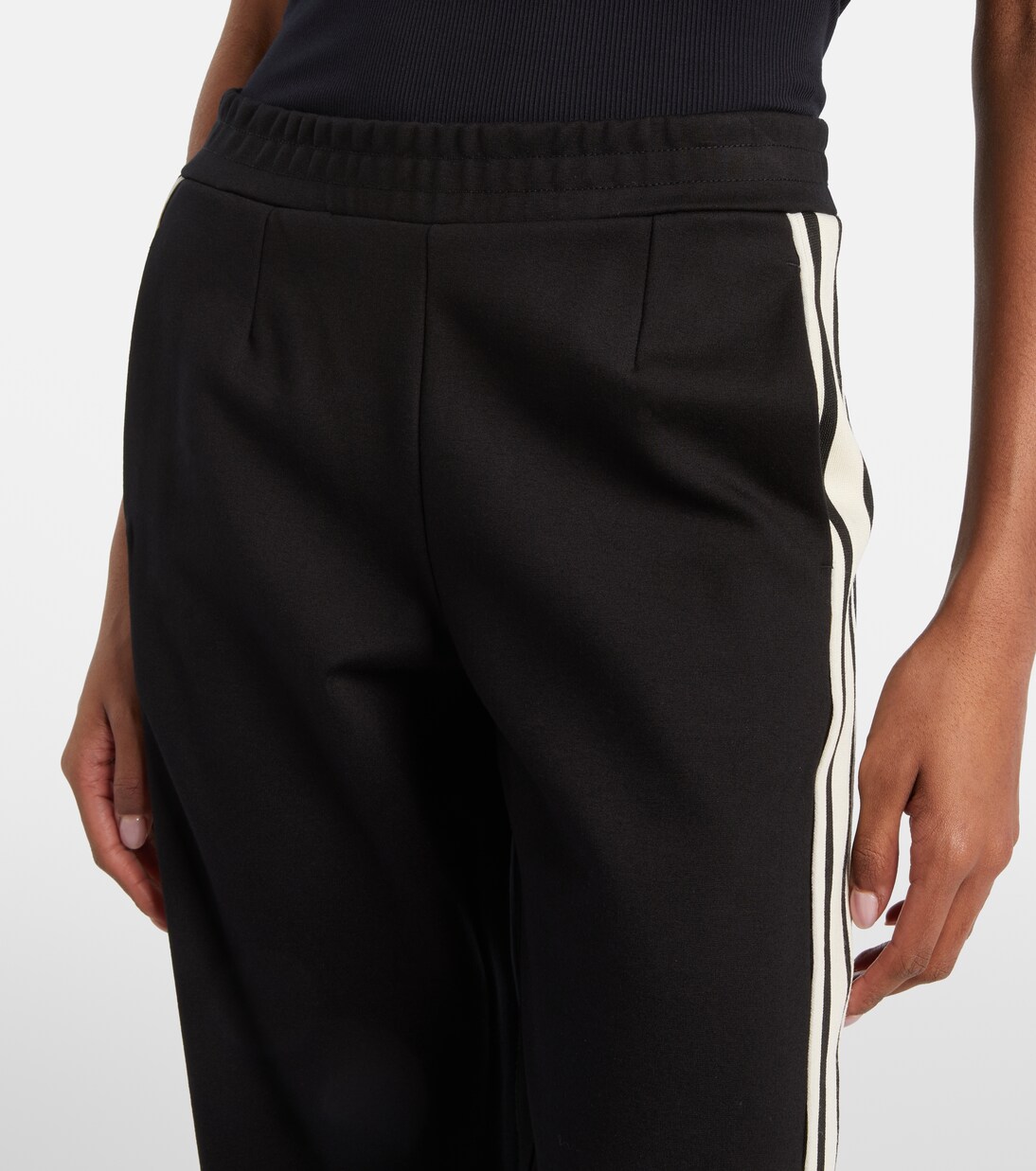 Petra sweatpants | The Upside