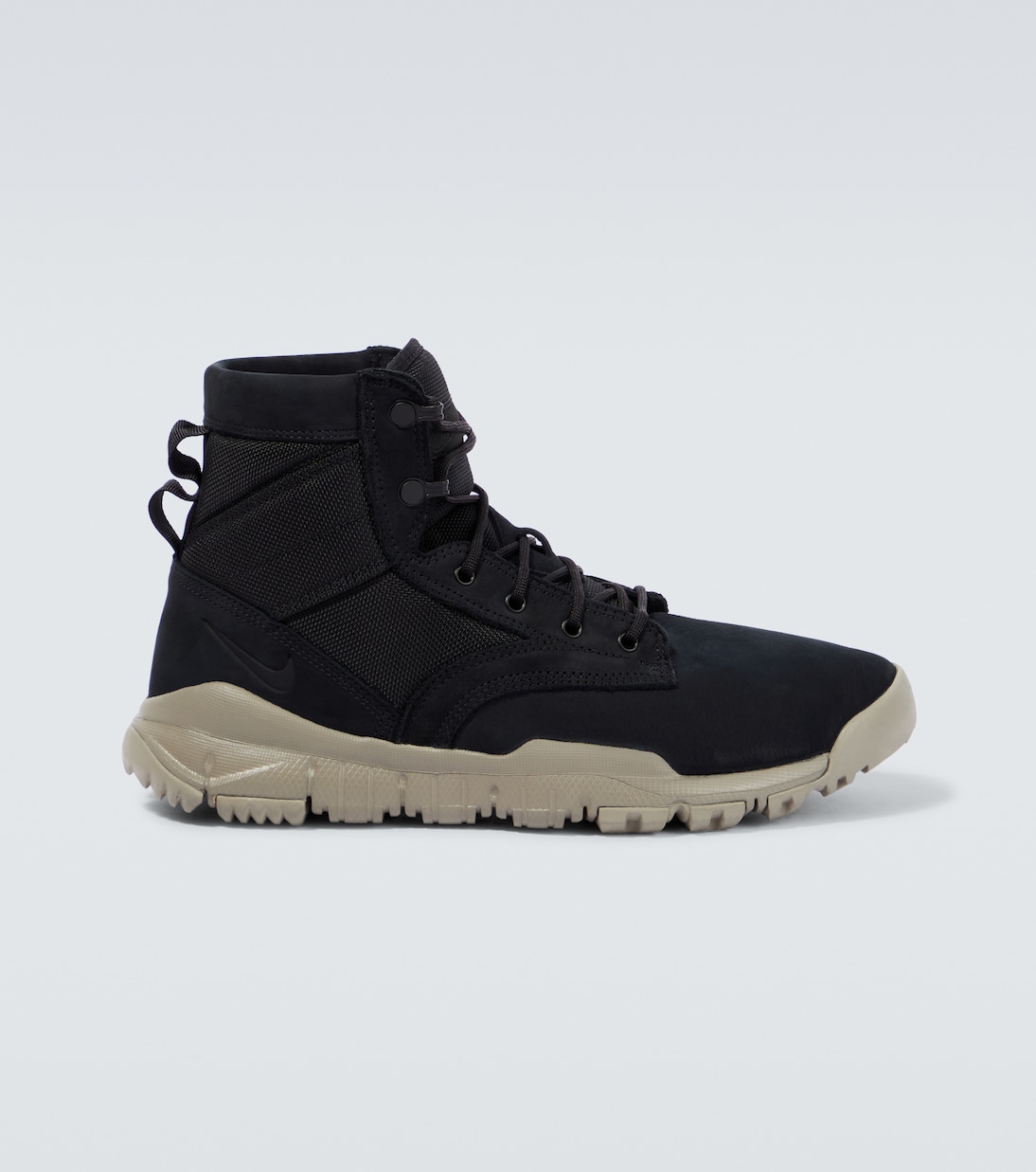 Sneakers SFB aus Leder | Nike