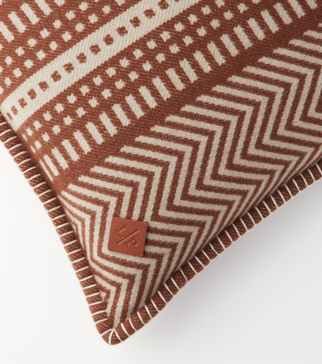 Atacama wool and cashmere jacquard cushion | Loro Piana