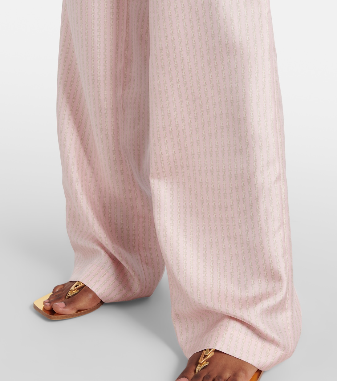 Pantaloni regular in seta a righe | Versace