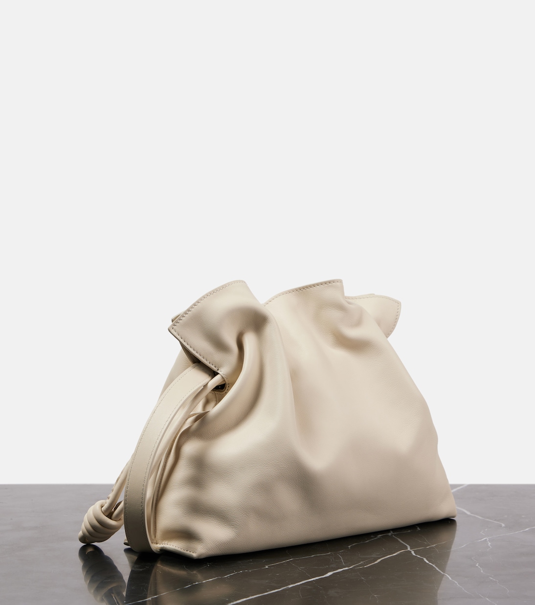 Clutch Flamenco Medium de piel | Loewe