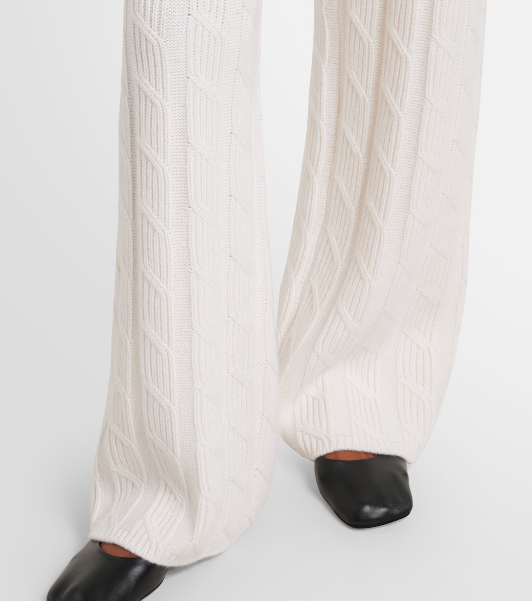 Ebba low-rise cashmere wide-leg pants | Lisa Yang