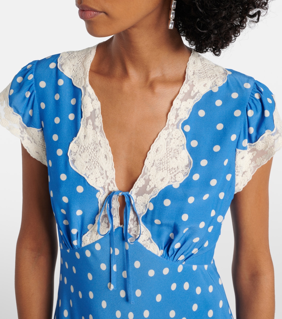 Vestido largo Amari con encaje a lunares | Rixo