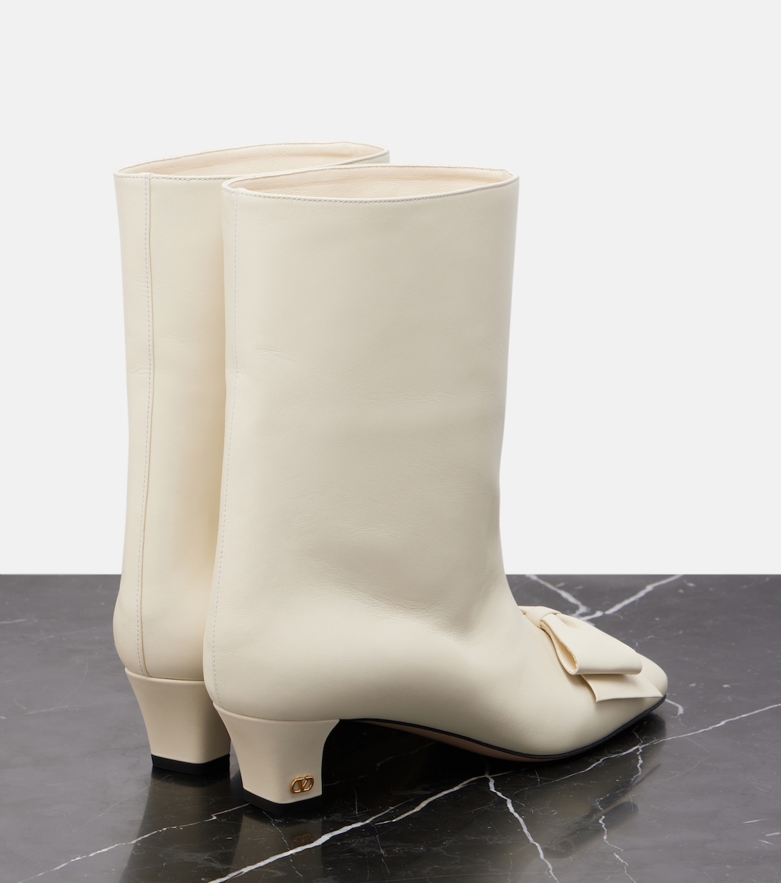 Bowow 45 leather ankle boots | Valentino Garavani