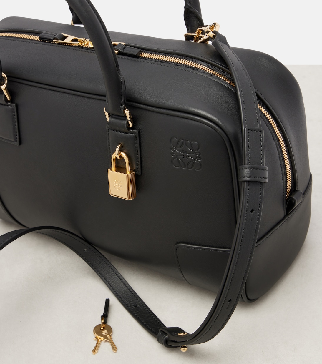 Amazona 28 leather tote bag | Loewe