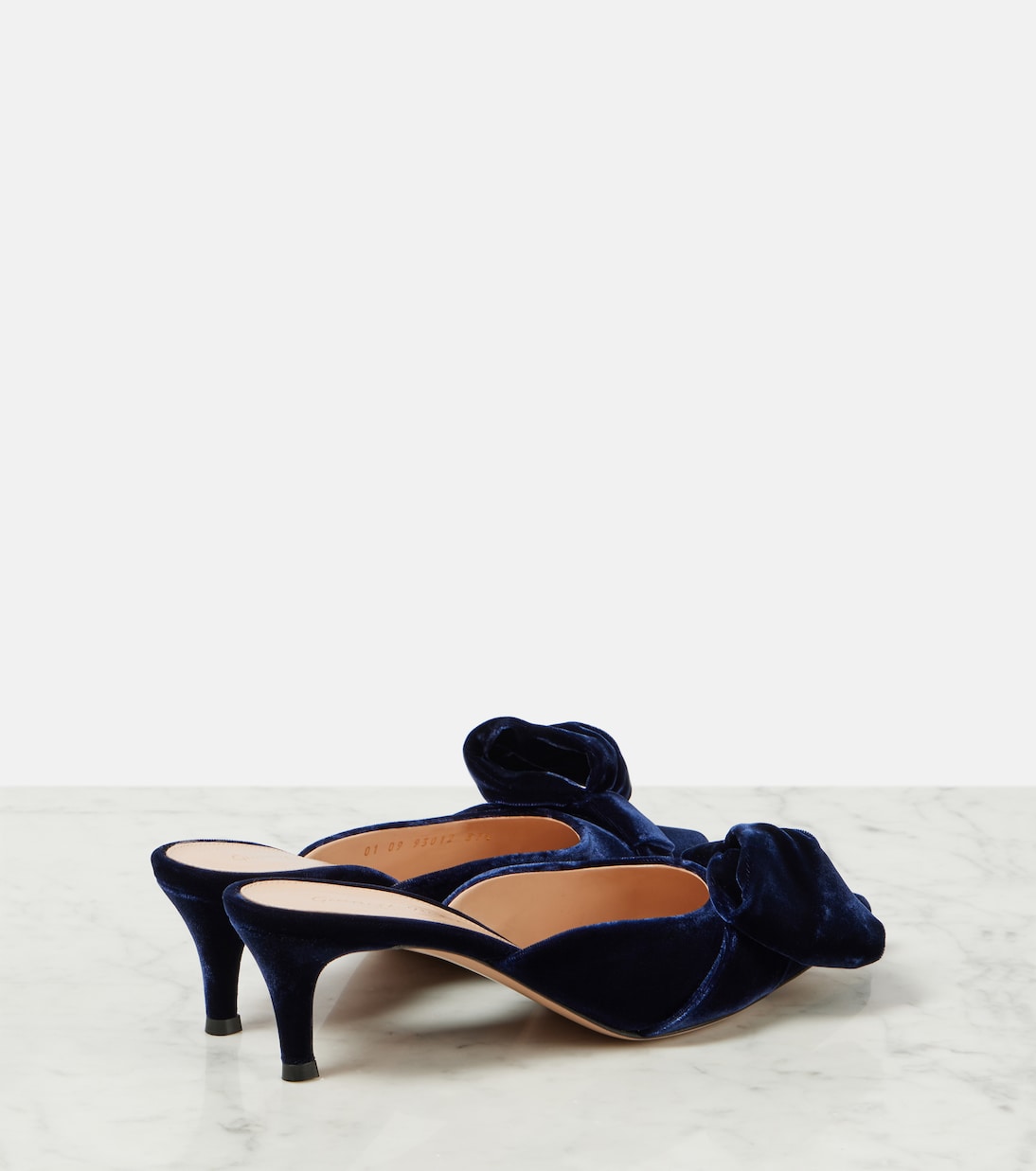 Mules 55 in denim con fiocco | Gianvito Rossi