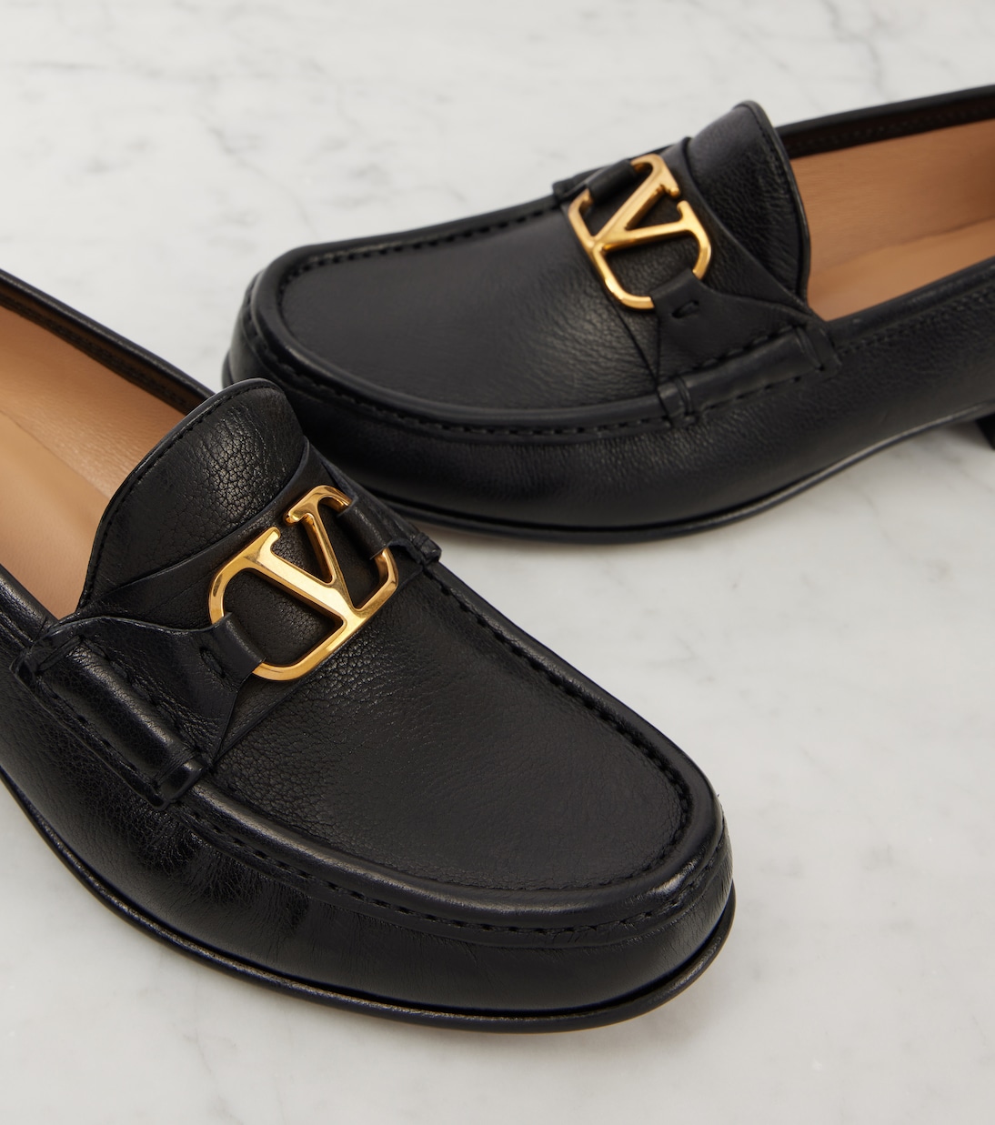 VLogo Signature leather loafers | Valentino Garavani