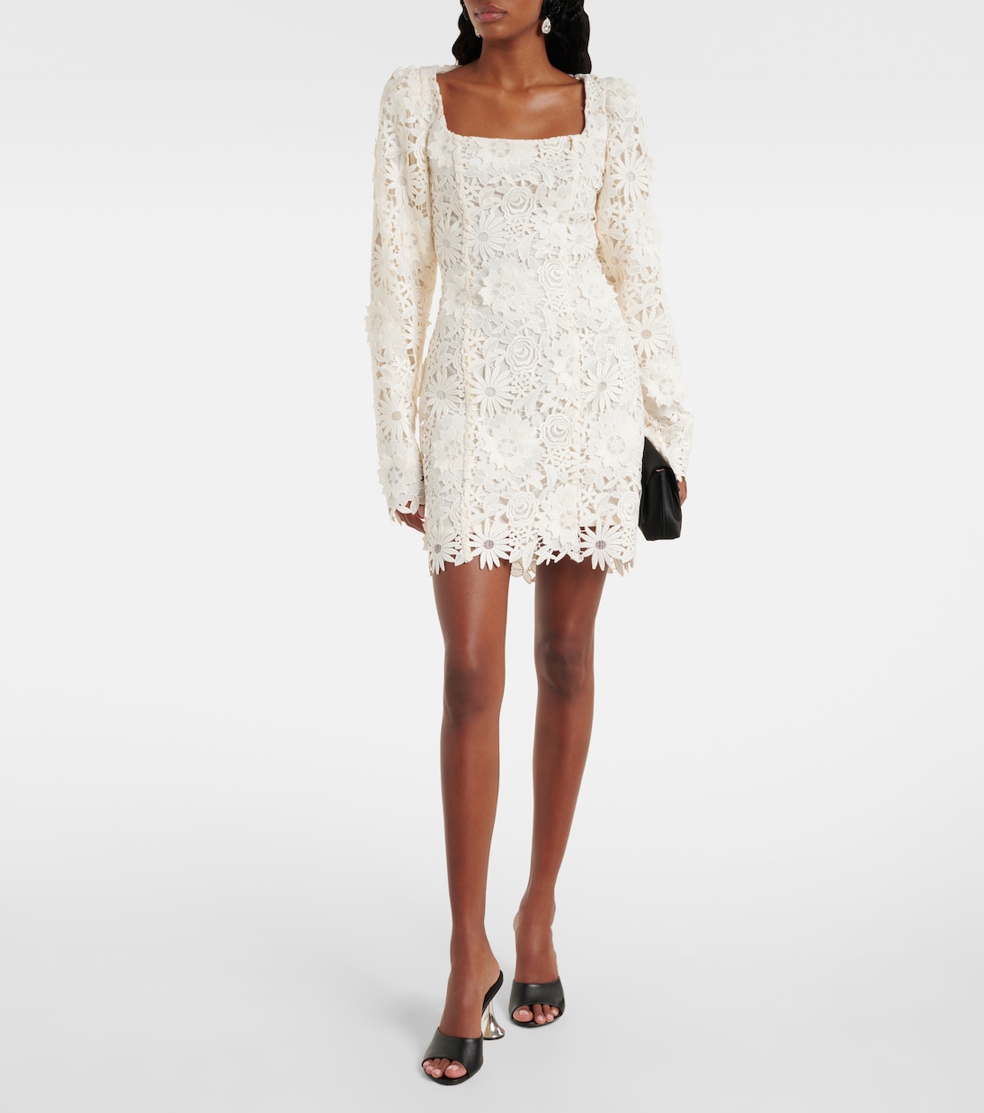Robe de mariée à fleurs | Rotate